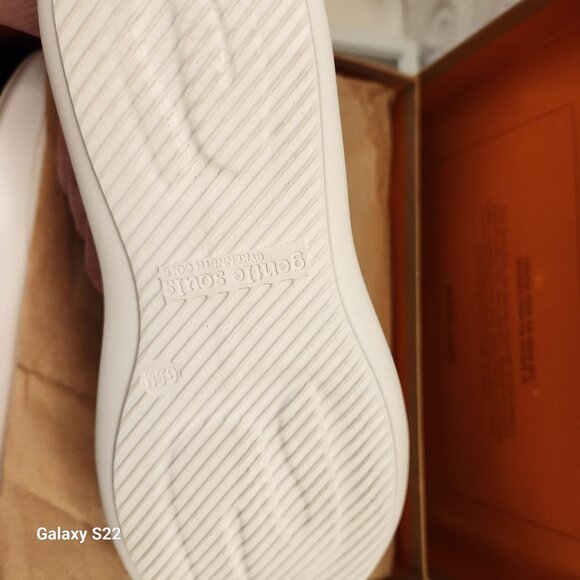 Gentle Souls Rosette " Pink Clay" Platform Sneakers. Size Various. NWT. - Picture 9 of 11